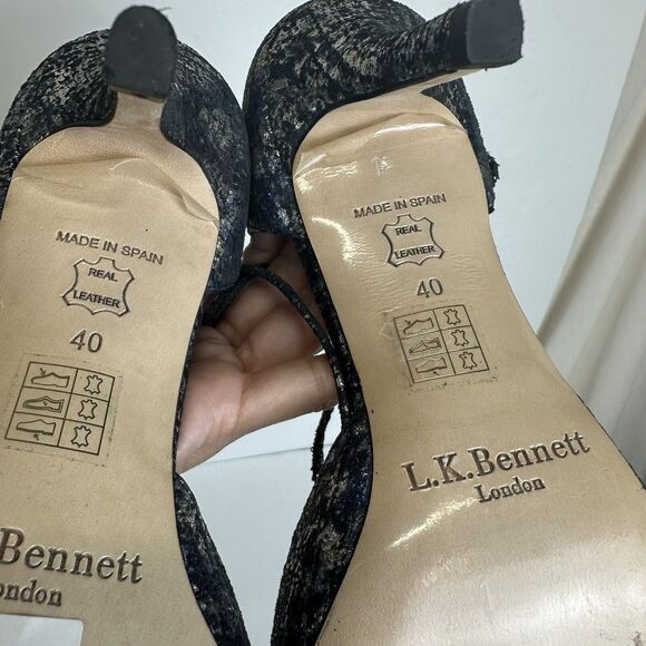 LK Bennett Shoes Womens 40 US 10.5 Foil Blue Suede Leather Pointy Toe Pumps Heel - Picture 7 of 11